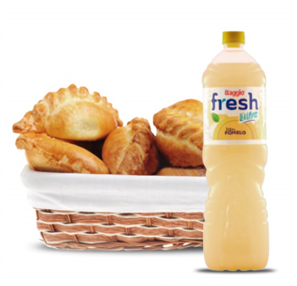 12 Empanadas Agua